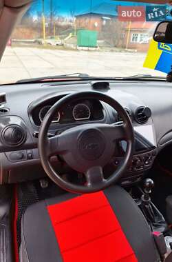 Седан Chevrolet Aveo 2006 в 