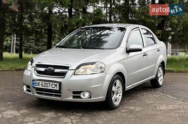 Седан Chevrolet Aveo 2007 в Рівному