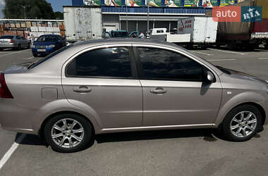 Седан Chevrolet Aveo 2007 в Днепре