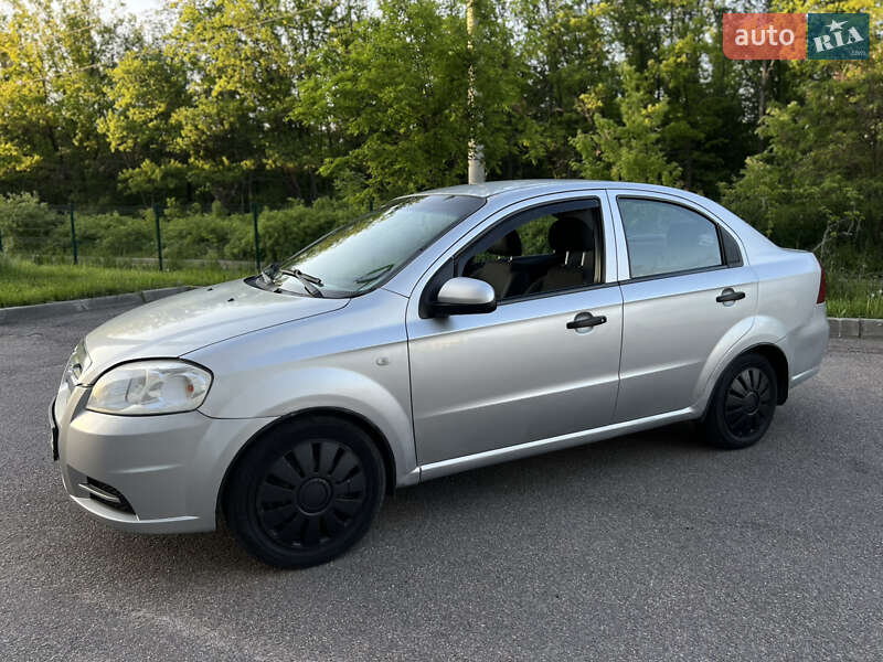 Седан Chevrolet Aveo 2006 в Харькове