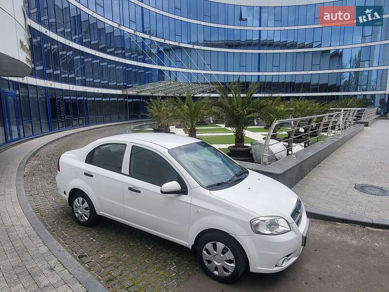 Седан Chevrolet Aveo 2007 в Одессе