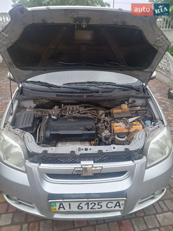 Седан Chevrolet Aveo 2009 в Василькові