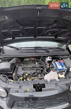 Седан Chevrolet Aveo 2013 в 