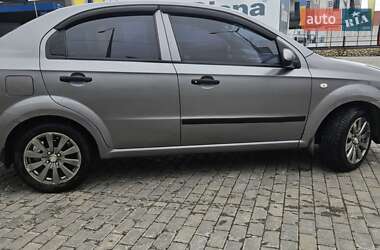 Седан Chevrolet Aveo 2011 в 
