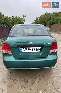 Седан Chevrolet Aveo 2004 в 