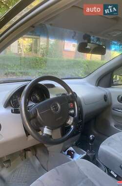 Седан Chevrolet Aveo 2005 в 