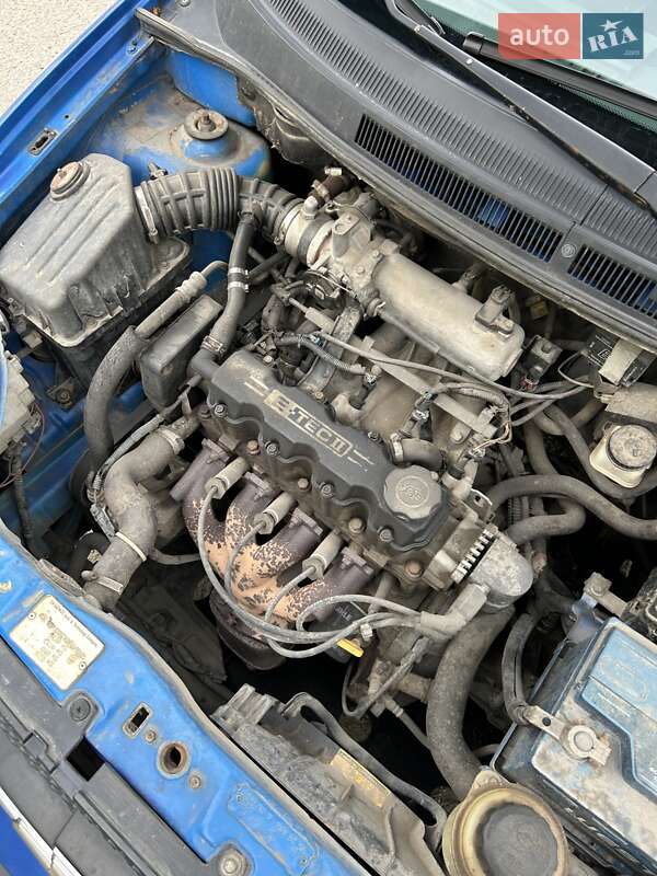 Седан Chevrolet Aveo 2006 в Сумах