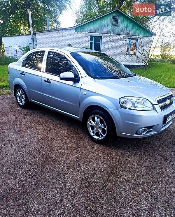 Седан Chevrolet Aveo 2008 в Киеве