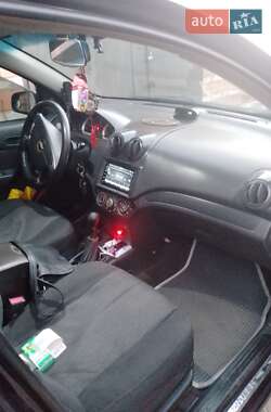 Седан Chevrolet Aveo 2006 в Ромнах