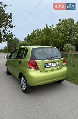 Хэтчбек Chevrolet Aveo 2005 в 