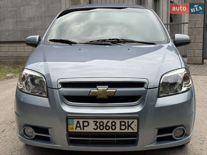 Седан Chevrolet Aveo 2008 в Запоріжжі