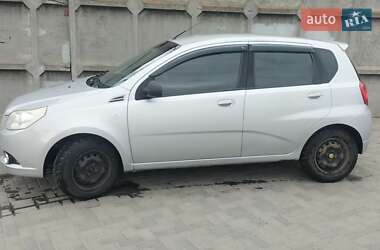 Хэтчбек Chevrolet Aveo 2008 в 