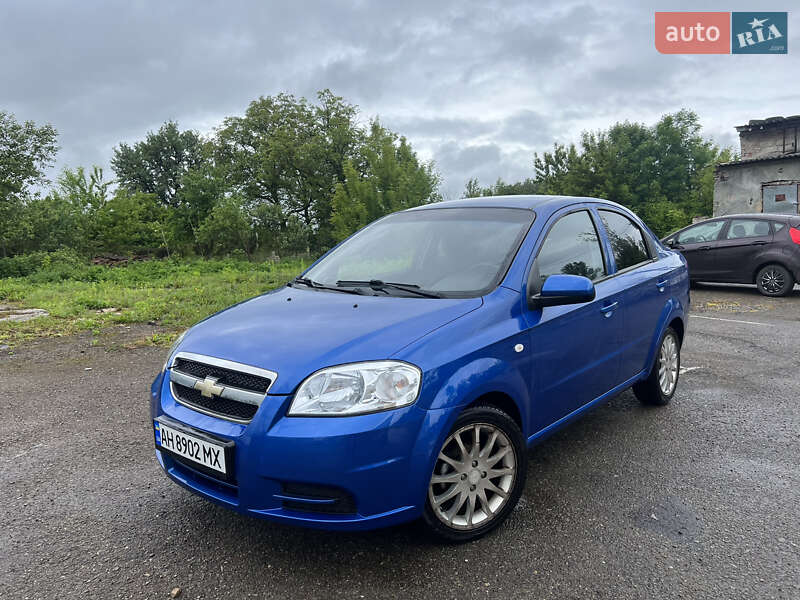 Седан Chevrolet Aveo 2006 в Львове