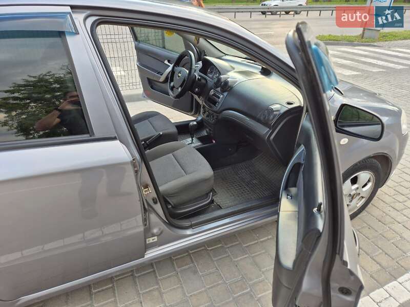Седан Chevrolet Aveo 2007 в Днепре