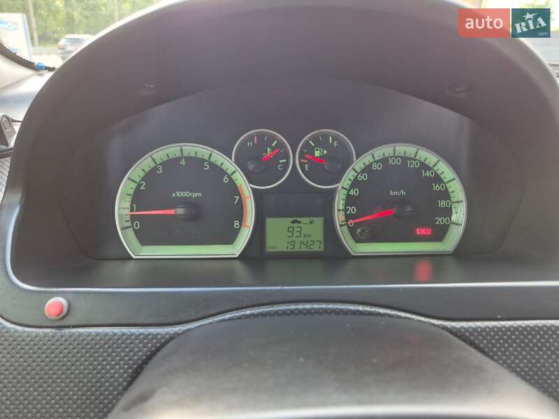 Седан Chevrolet Aveo 2007 в Днепре