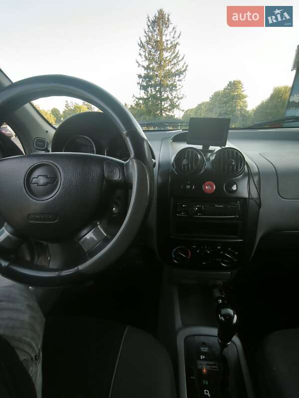 Седан Chevrolet Aveo 2005 в Луцке