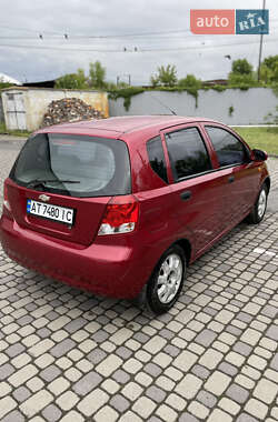 Хетчбек Chevrolet Aveo 2005 в 