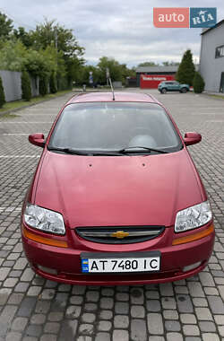 Хетчбек Chevrolet Aveo 2005 в 