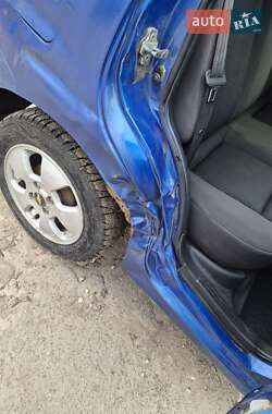 Хэтчбек Chevrolet Aveo 2007 в 
