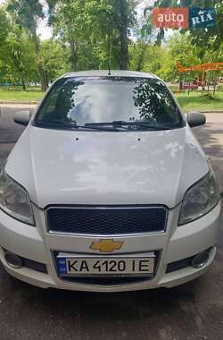 Хэтчбек Chevrolet Aveo 2011 в Киеве