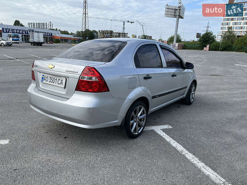 Седан Chevrolet Aveo 2007 в Ужгороде