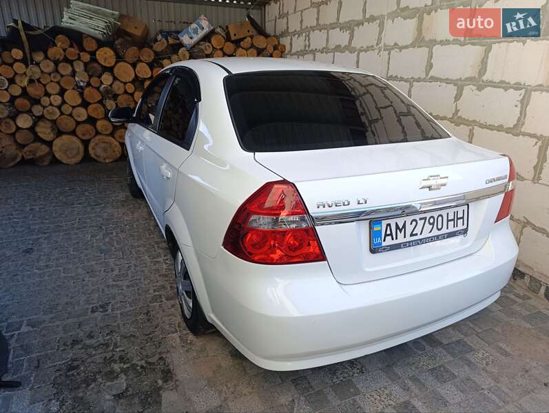 Седан Chevrolet Aveo 2008 в Житомире