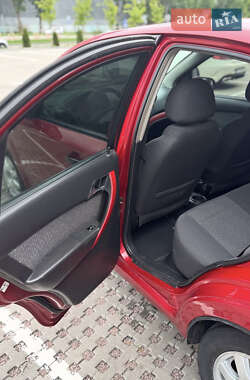 Седан Chevrolet Aveo 2006 в 