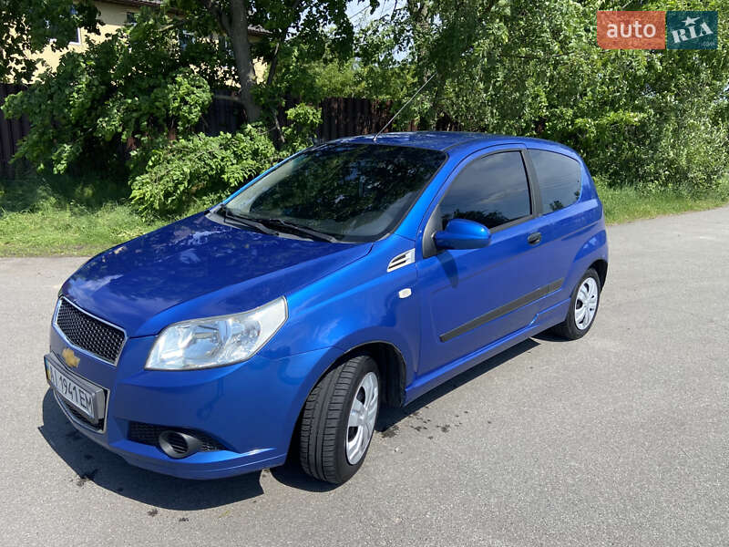 Хетчбек Chevrolet Aveo 2008 в 