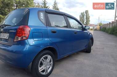 Хэтчбек Chevrolet Aveo 2005 в 