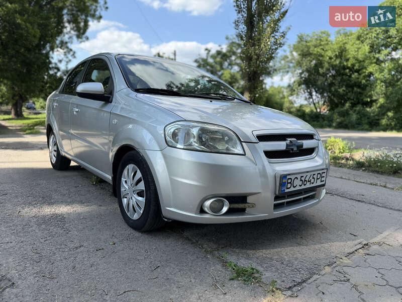Седан Chevrolet Aveo 2008 в Новом Буге