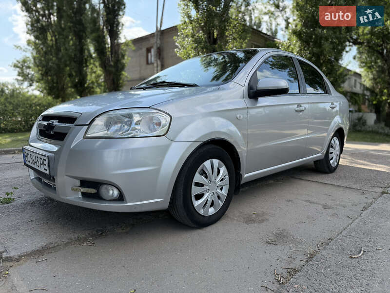 Седан Chevrolet Aveo 2008 в Новом Буге