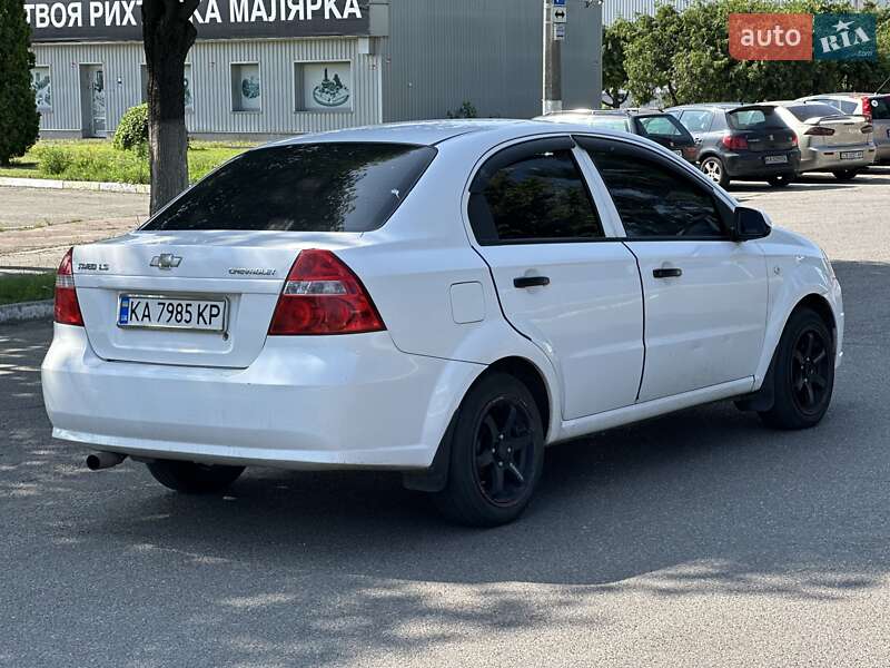 Седан Chevrolet Aveo 2007 в Киеве