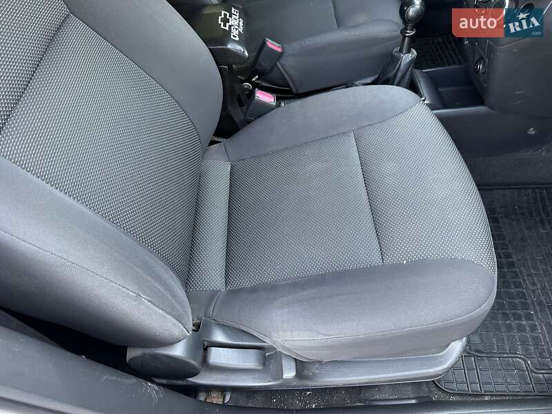 Седан Chevrolet Aveo 2007 в Киеве