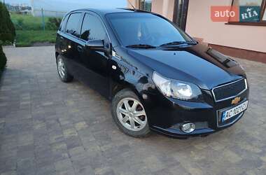Хэтчбек Chevrolet Aveo 2011 в 