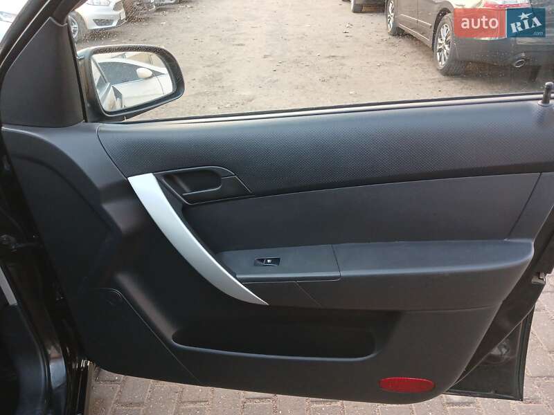 Седан Chevrolet Aveo 2007 в Миколаєві
