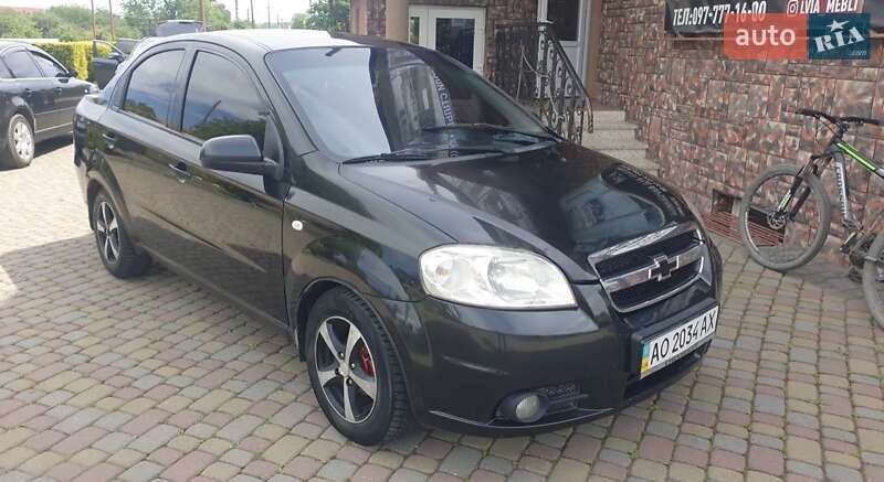 Седан Chevrolet Aveo 2007 в Хусте