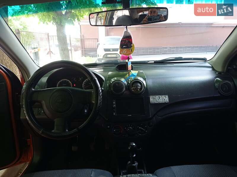 Седан Chevrolet Aveo 2006 в Полтаве