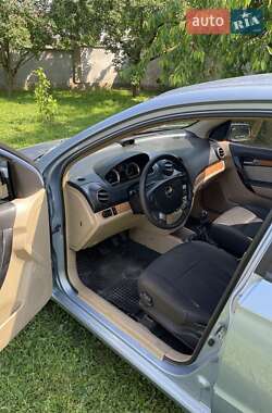 Седан Chevrolet Aveo 2008 в 