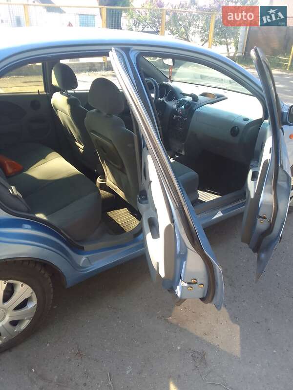 Седан Chevrolet Aveo 2005 в Покровском