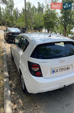 Хетчбек Chevrolet Aveo 2012 в 