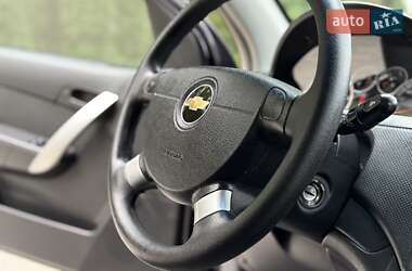 Седан Chevrolet Aveo 2011 в 