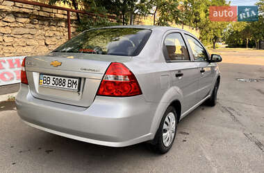 Седан Chevrolet Aveo 2011 в 