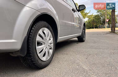Седан Chevrolet Aveo 2011 в 