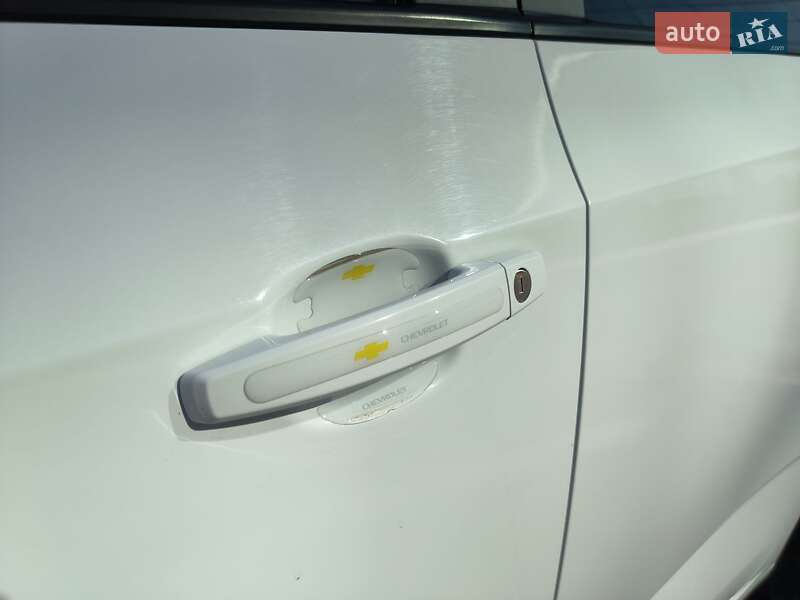 Седан Chevrolet Aveo 2018 в Киеве