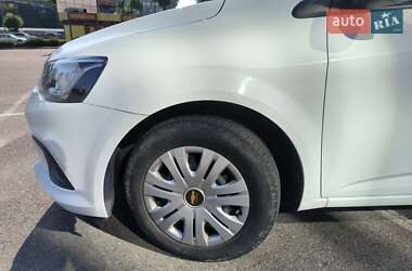 Седан Chevrolet Aveo 2018 в 