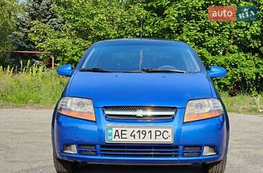 Седан Chevrolet Aveo 2005 в Днепре