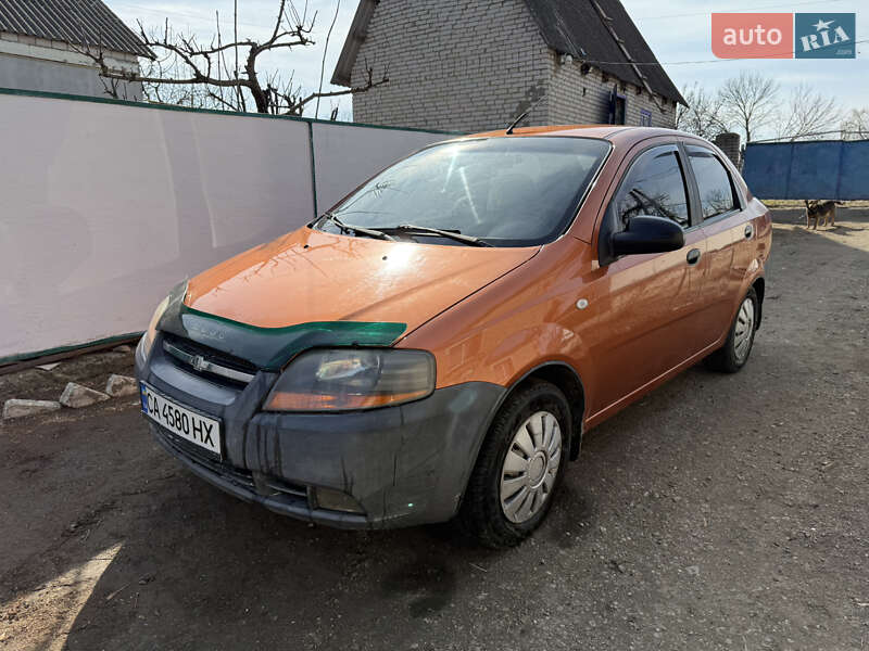 Седан Chevrolet Aveo 2005 в Ладыжине