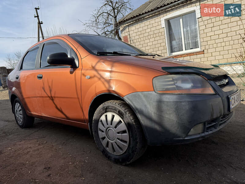 Седан Chevrolet Aveo 2005 в Ладыжине