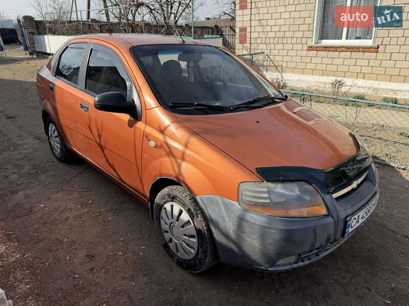 Седан Chevrolet Aveo 2005 в Ладыжине