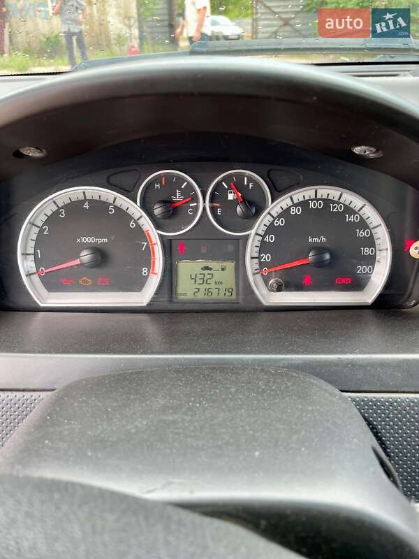 Седан Chevrolet Aveo 2008 в Кривому Розі